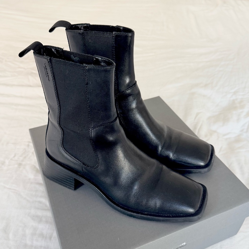 Vagabond Blanca Black Leather Square Toe Ankle Boots 37